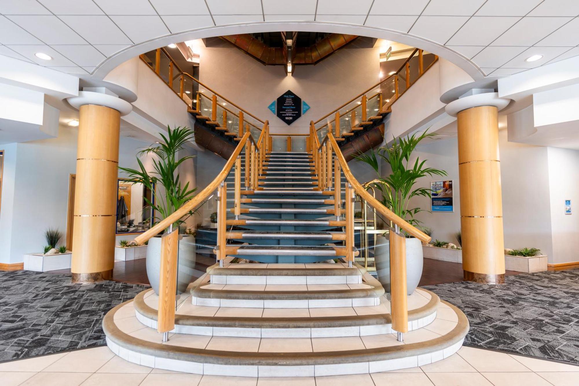 The Bolton Stadium Hotel, A Member Of Radisson Individuals Eksteriør bilde