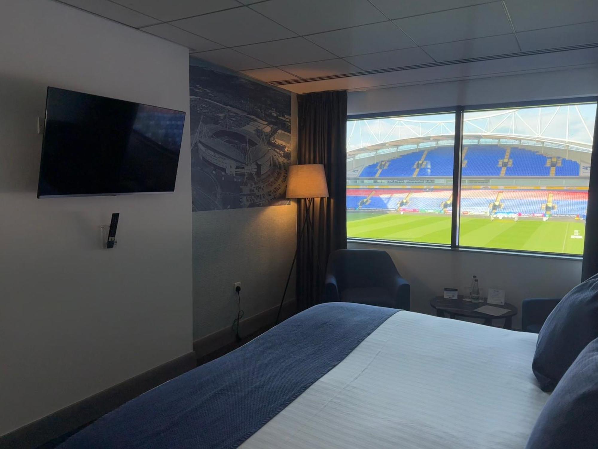 The Bolton Stadium Hotel, A Member Of Radisson Individuals Eksteriør bilde