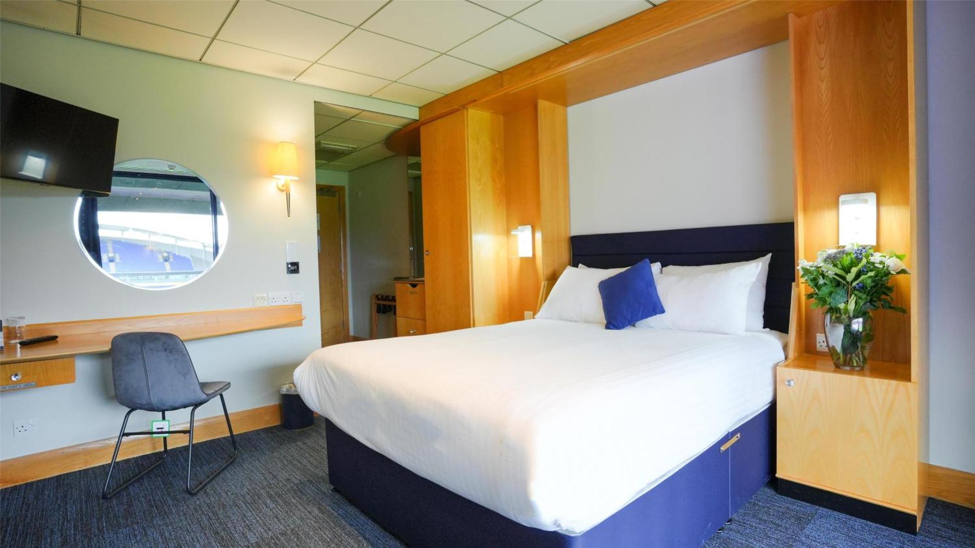 The Bolton Stadium Hotel, A Member Of Radisson Individuals Eksteriør bilde